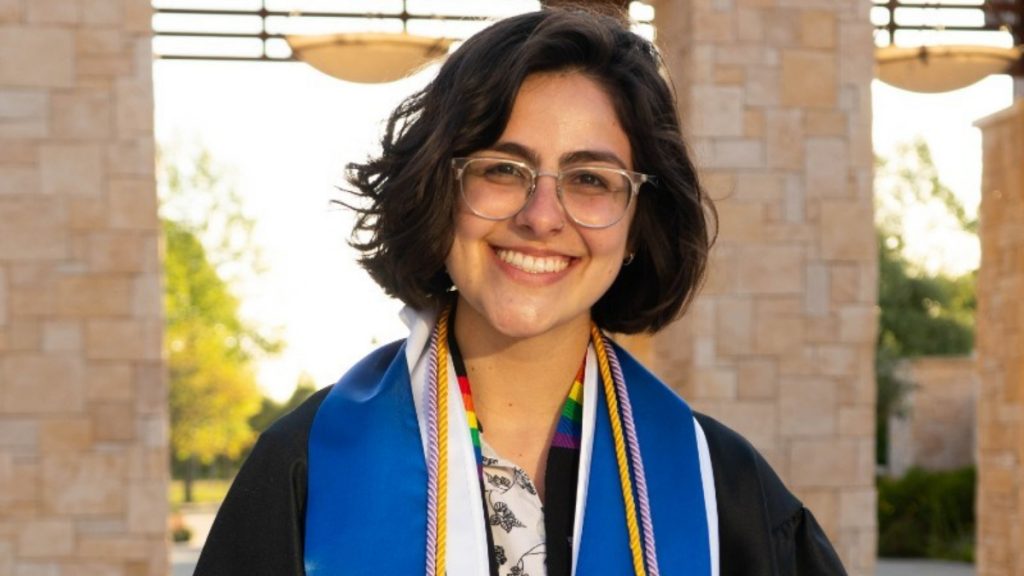 SCVi alumna Julia Barragan